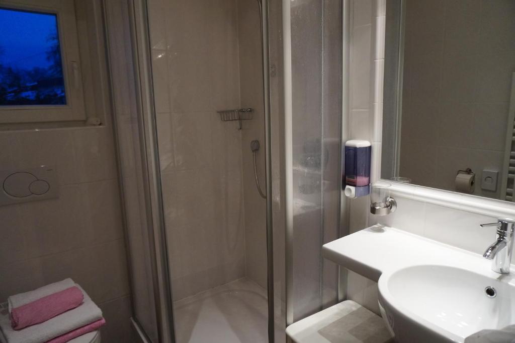 Bed and Breakfast Haus Senoner Кицбюэль Номер фото